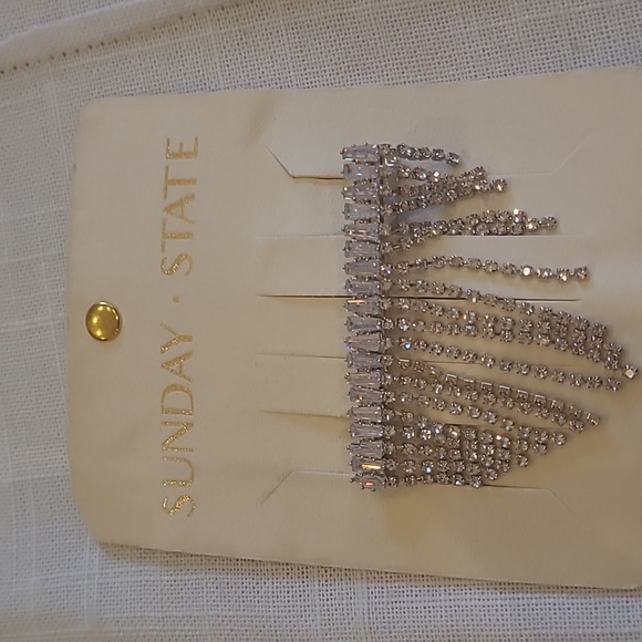 New Rhinestone Hair Clip - Picture 5 of 5